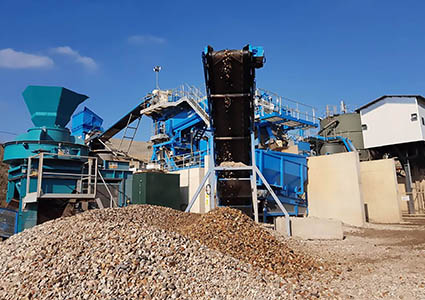 Large machine creating aggregates